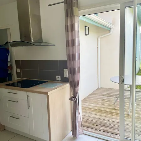 Noisette- T2 Lumineux, Proche Centre En Rdc, Tres Bien Equipe Avec Terrasse Apartmán Salies-de-Béarn