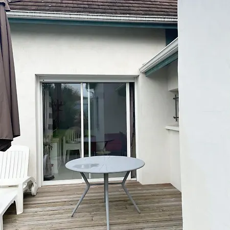 Noisette- T2 Lumineux, Proche Centre En Rdc, Tres Bien Equipe Avec Terrasse